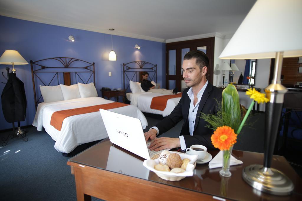 Hotel Ciros Pachuca Экстерьер фото