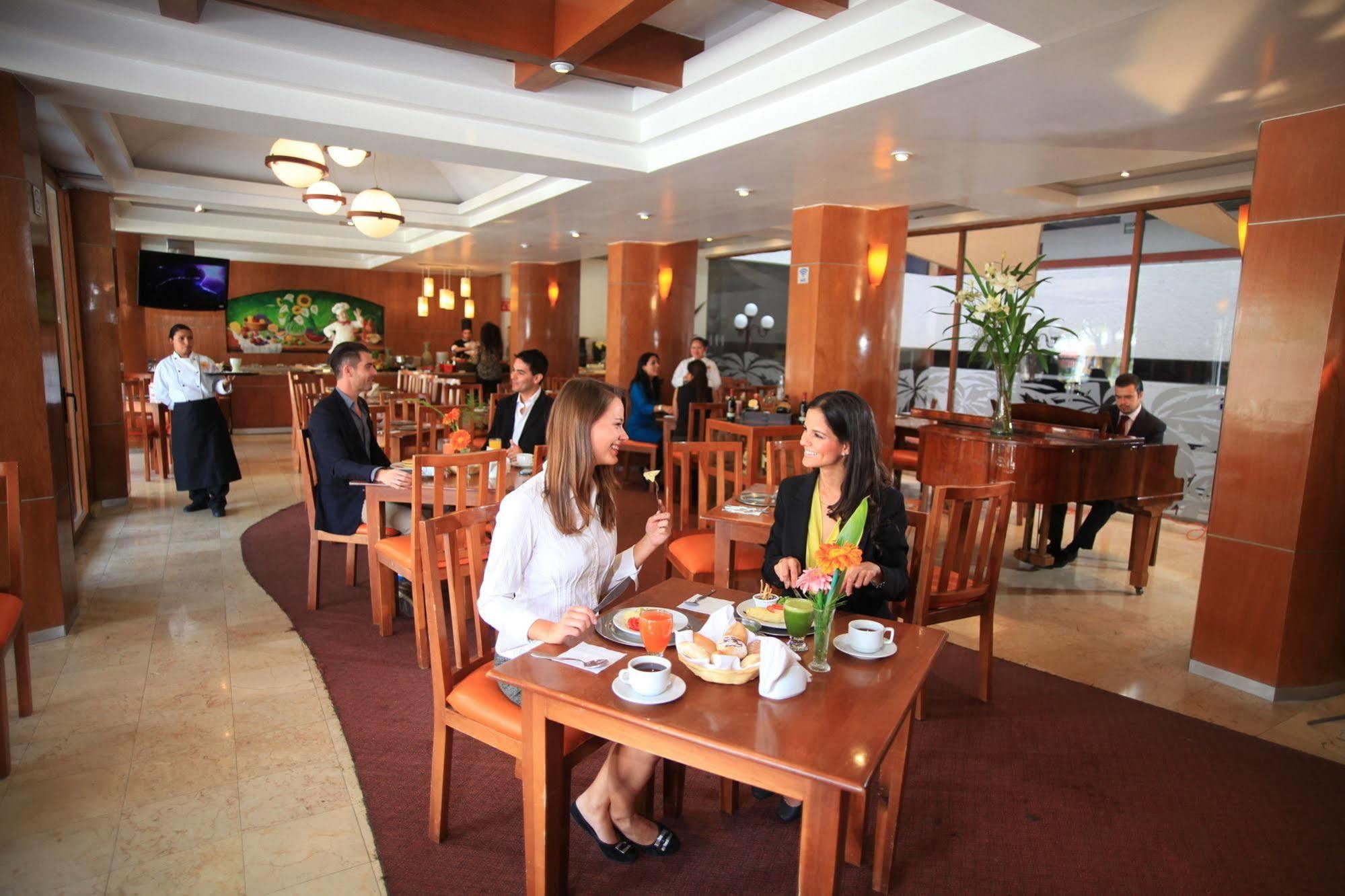 Hotel Ciros Pachuca Экстерьер фото